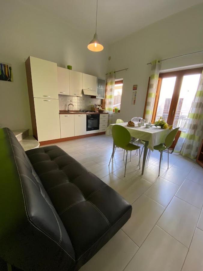 Appartamento Casa Trento Кастеламаре дел Голфо Екстериор снимка